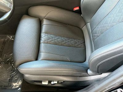 2023 BMW 5 Series — photo 20 view