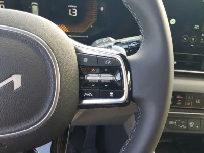 2026 Kia Carnival Hybrid — photo 12 view