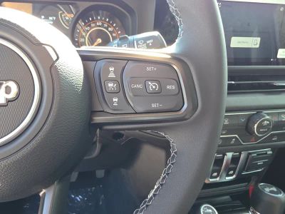 2026 Jeep Wrangler — photo 19 view