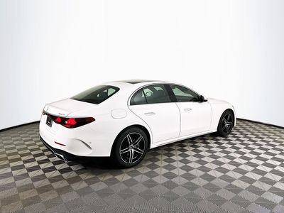 2026 Mercedes-Benz E-Class - Photo 7