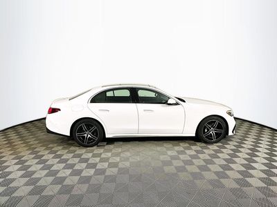 2026 Mercedes-Benz E-Class - Photo 8