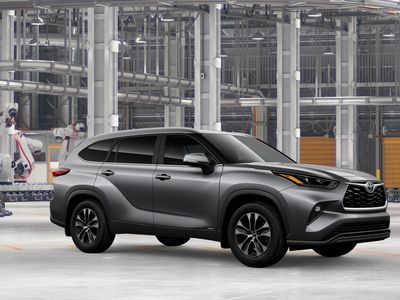 2026 Toyota Highlander Hybrid — photo 14 view