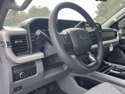 2026 Ford F-350SD - Photo 15