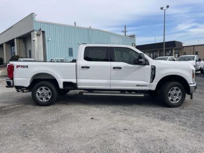 2026 Ford F-350SD - Photo 2