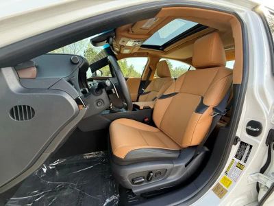 2024 Lexus ES — photo 18 view
