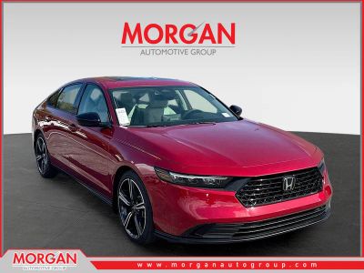2026 Honda Accord Sedan SE in Radiant Red Metallic — front three-quarter view