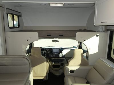 2026 Thor Motor Coach Pasadena SE - Photo 12