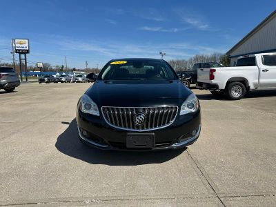 2015 Buick Regal — side profile view