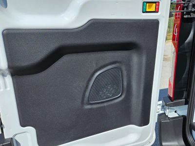 2025 Ford Transit-150 — photo 26 view