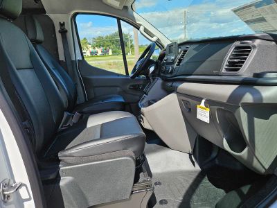 2025 Ford Transit-150 — photo 32 view