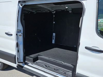 2025 Ford Transit-150 — photo 28 view