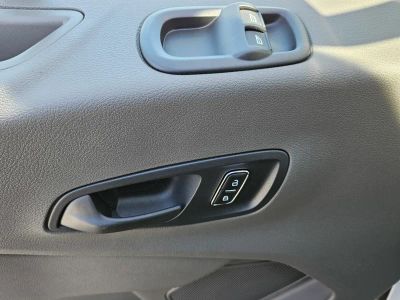 2025 Ford Transit-150 — photo 11 view