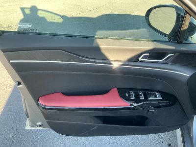 2026 Kia K5 — photo 16 view