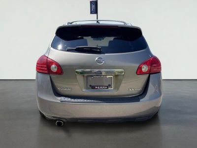 2012 Nissan Rogue — detail view