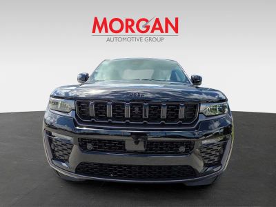 2026 Jeep Grand Cherokee — side profile view