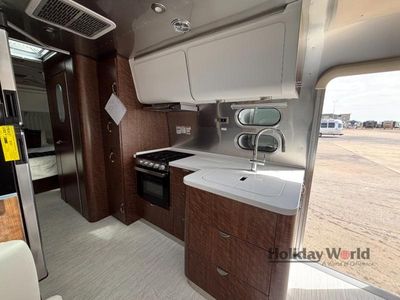 2026 Airstream Globetrotter - Photo 10
