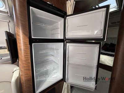 2026 Airstream Globetrotter - Photo 14