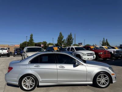 2012 Mercedes-Benz C-Class — side profile view