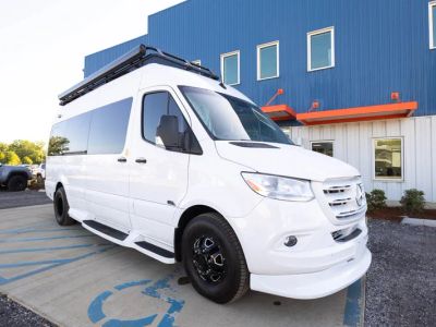 2023 Midwest Automotive Designs Patriot - Photo 1