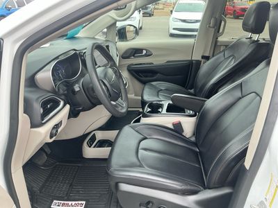 2024 Chrysler Pacifica - Photo 9