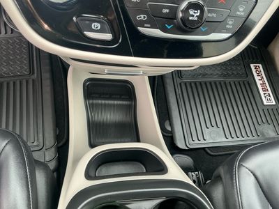 2024 Chrysler Pacifica - Photo 12