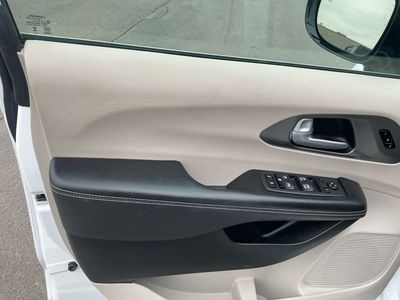 2024 Chrysler Pacifica - Photo 15