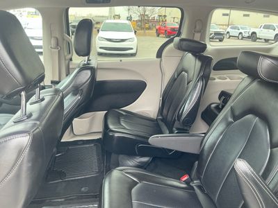 2024 Chrysler Pacifica - Photo 16