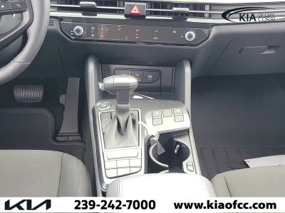 2026 Kia Sportage — photo 18 view