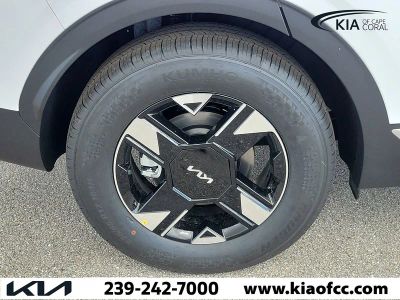 2026 Kia Sportage — photo 9 view