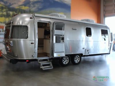 2026 Airstream Flying Cloud - Photo 3