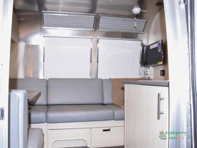 2026 Airstream Flying Cloud - Photo 8