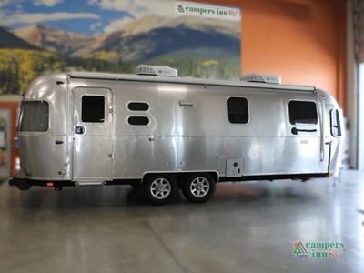 2026 Airstream Flying Cloud - Photo 2
