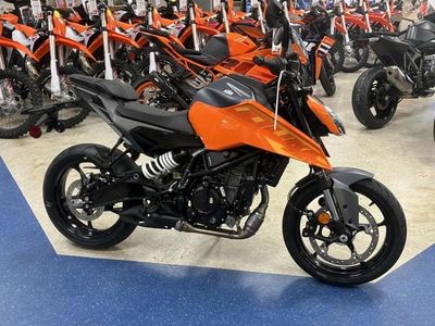 2024 KTM 250 Duke - Photo 7