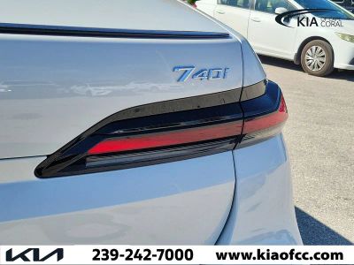 2025 BMW 7 Series — detail view