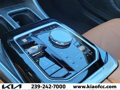 2025 BMW 7 Series — photo 25 view