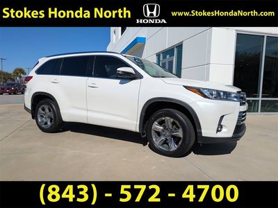 2019 Toyota Highlander - Photo 2