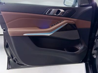 2026 BMW X5 — photo 21 view