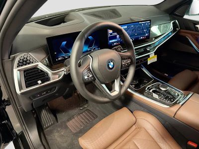 2026 BMW X5 — photo 25 view