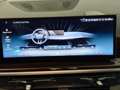2026 BMW X5 — photo 34 view