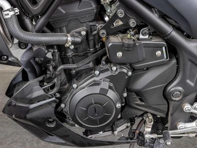2022 Yamaha MT-03 - Photo 13