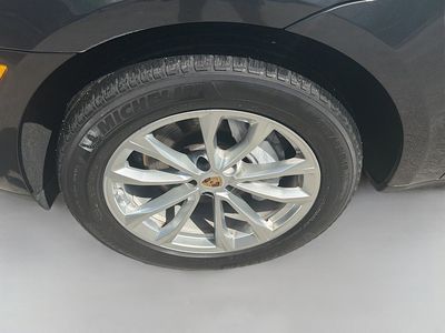 2023 Porsche Macan - Photo 34