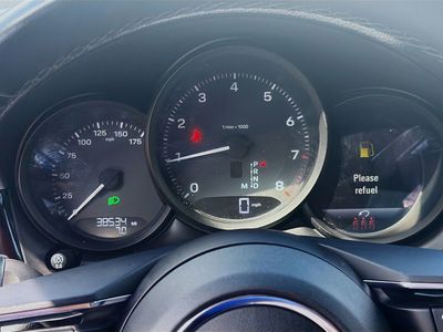2023 Porsche Macan - Photo 9
