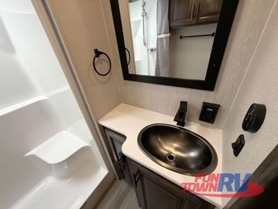2020 Forest River RV Cardinal Luxury - Photo 34