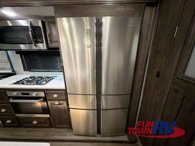 2020 Forest River RV Cardinal Luxury - Photo 23
