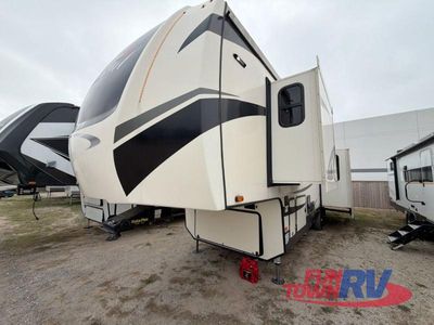 2020 Forest River RV Cardinal Luxury - Photo 4