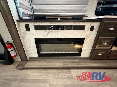 2020 Forest River RV Cardinal Luxury - Photo 31