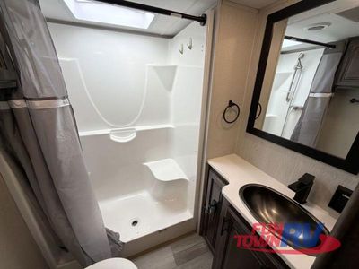 2020 Forest River RV Cardinal Luxury - Photo 33