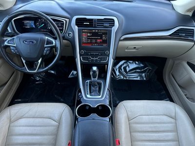 2016 Ford Fusion Energi - Photo 3