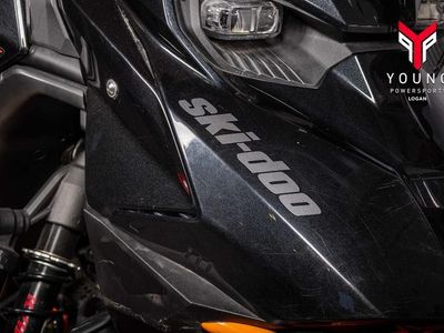 2023 Ski-Doo Summit X 850 E-TEC Turbo R 165 SS H_Al Powder 3.0_4.5 Blk - Photo 2