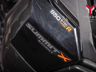 2023 Ski-Doo Summit X 850 E-TEC Turbo R 165 SS H_Al Powder 3.0_4.5 Blk - Photo 3